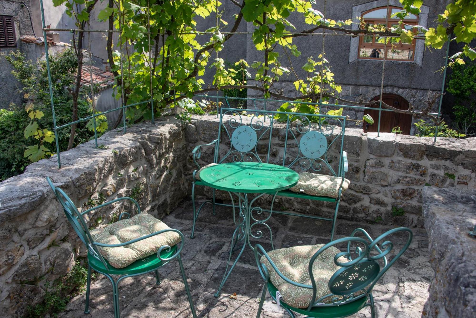 Apartman Nives Lubenice Extérieur photo